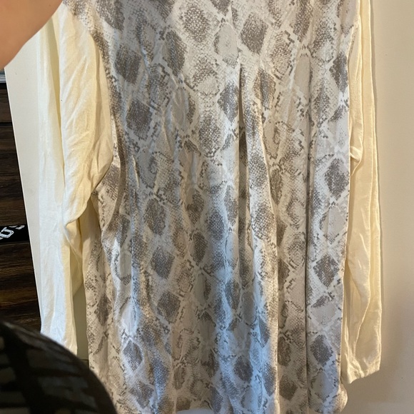 Off White Sweater by Downing Studio in 2X - Picture 3 of 3